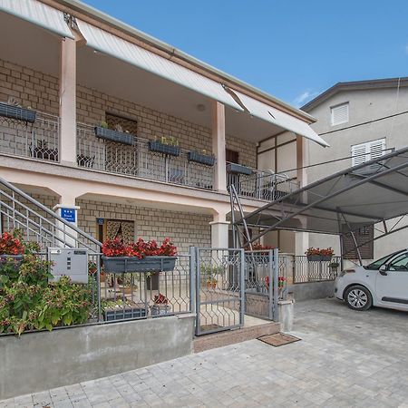 Apartmenst Saban 1709 Murine Dış mekan fotoğraf
