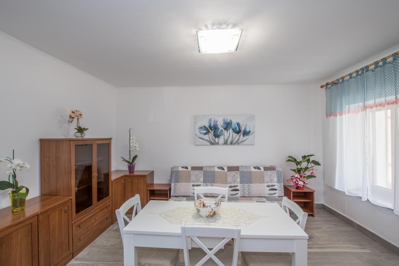 Apartmenst Saban 1709 Murine Dış mekan fotoğraf