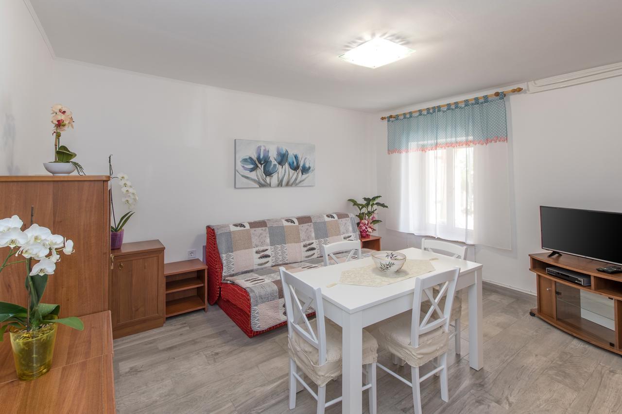 Apartmenst Saban 1709 Murine Dış mekan fotoğraf